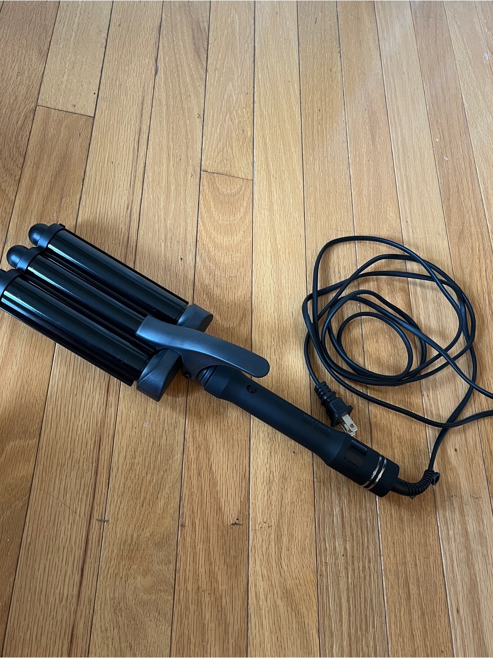 Hot Tools Triple Barrel Hair Waver